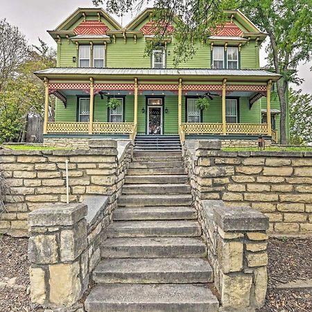 The Lilly House Historic Glen Rose Home With Porch! Kültér fotó