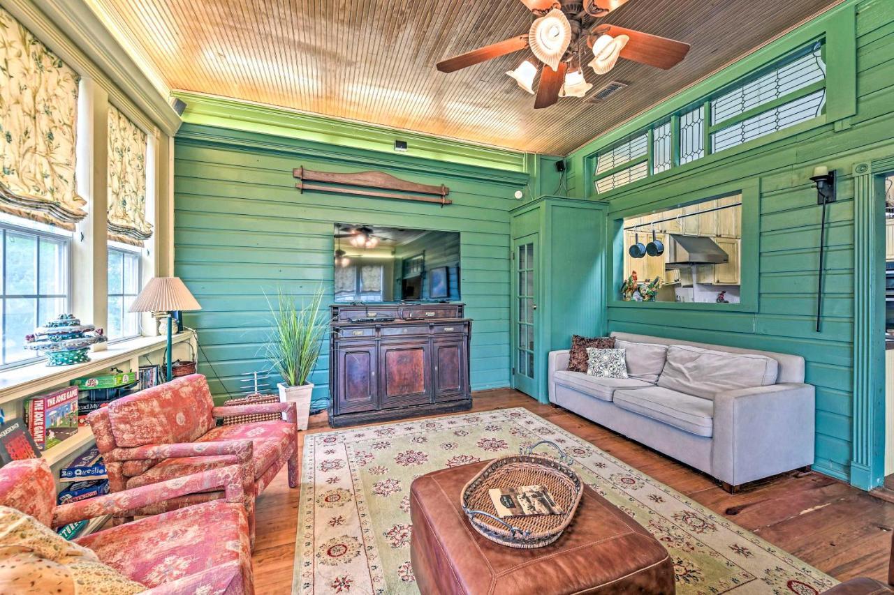 The Lilly House Historic Glen Rose Home With Porch! Kültér fotó