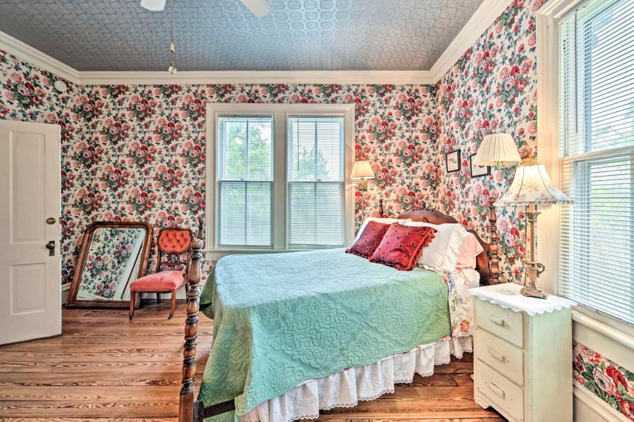 The Lilly House Historic Glen Rose Home With Porch! Kültér fotó